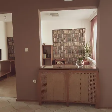 Bogovec Apartment *